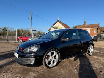 Used Volkswagen Golf 2010 for sale - 77914215: Photo