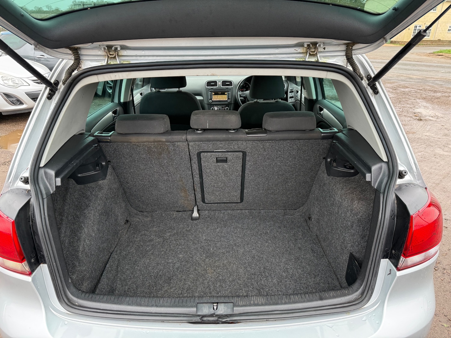 Used Volkswagen Golf 2010 for sale - 78064224: Photo 9