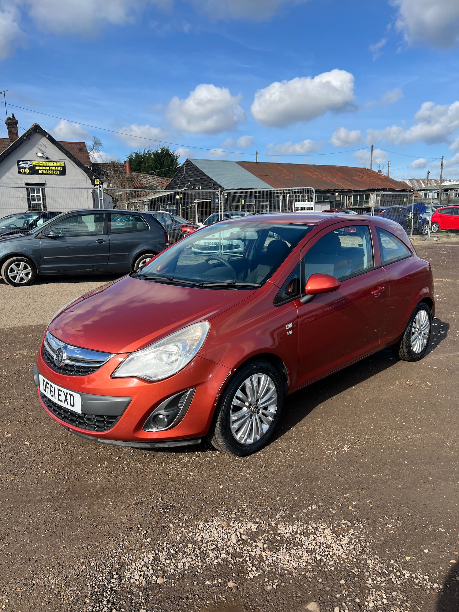 Used Vauxhall Corsa 2011 for sale - 74981603: Photo 3