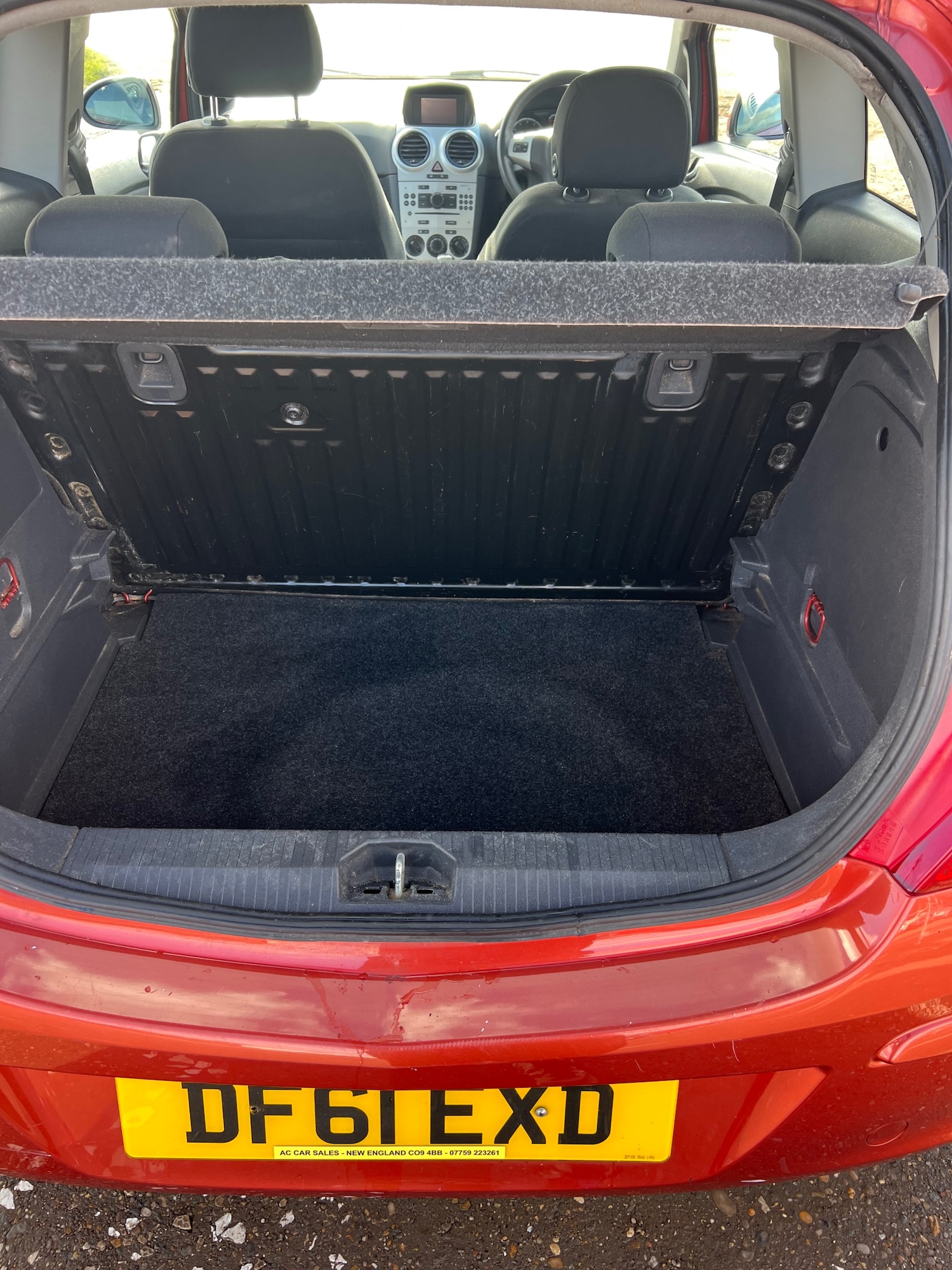 Used Vauxhall Corsa 2011 for sale - 74981603: Photo 8