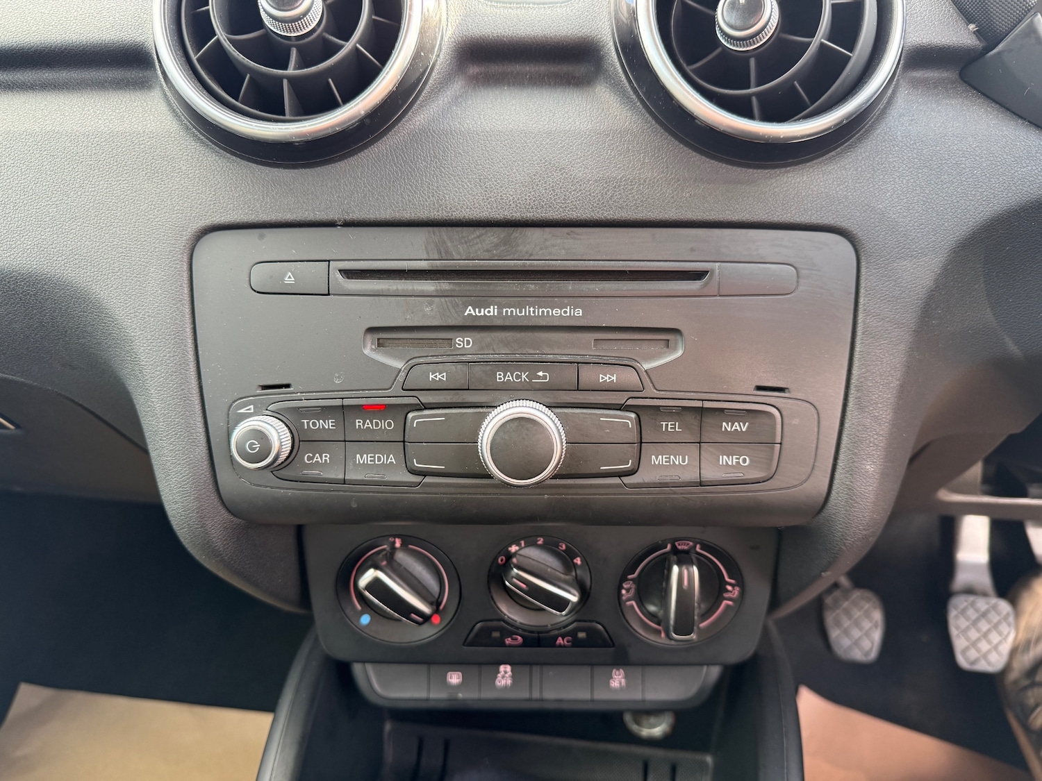 Used Audi A1 2014 for sale - 77802038: Photo 12