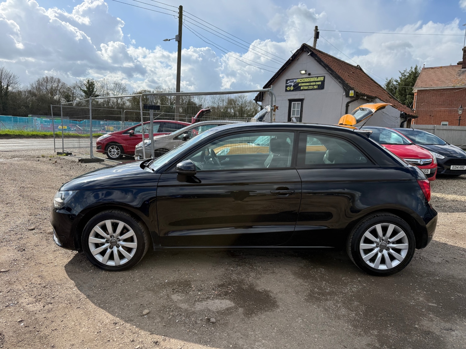 Used Audi A1 2014 for sale - 77802038: Photo 4