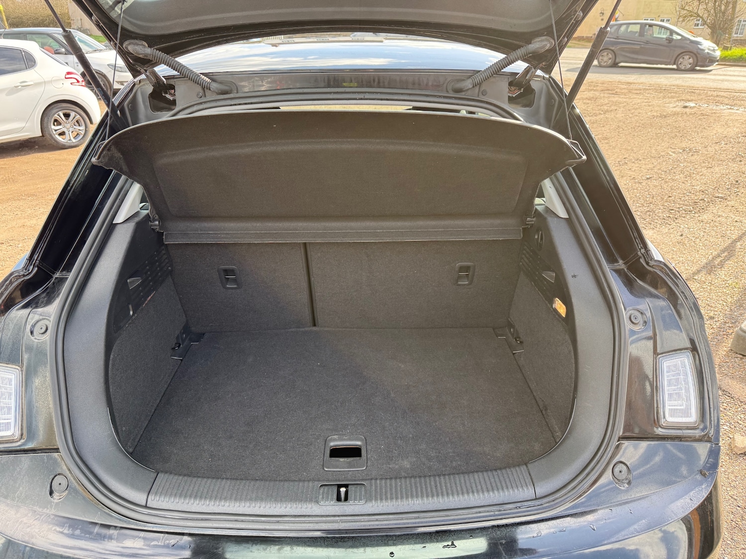 Used Audi A1 2014 for sale - 77802038: Photo 8