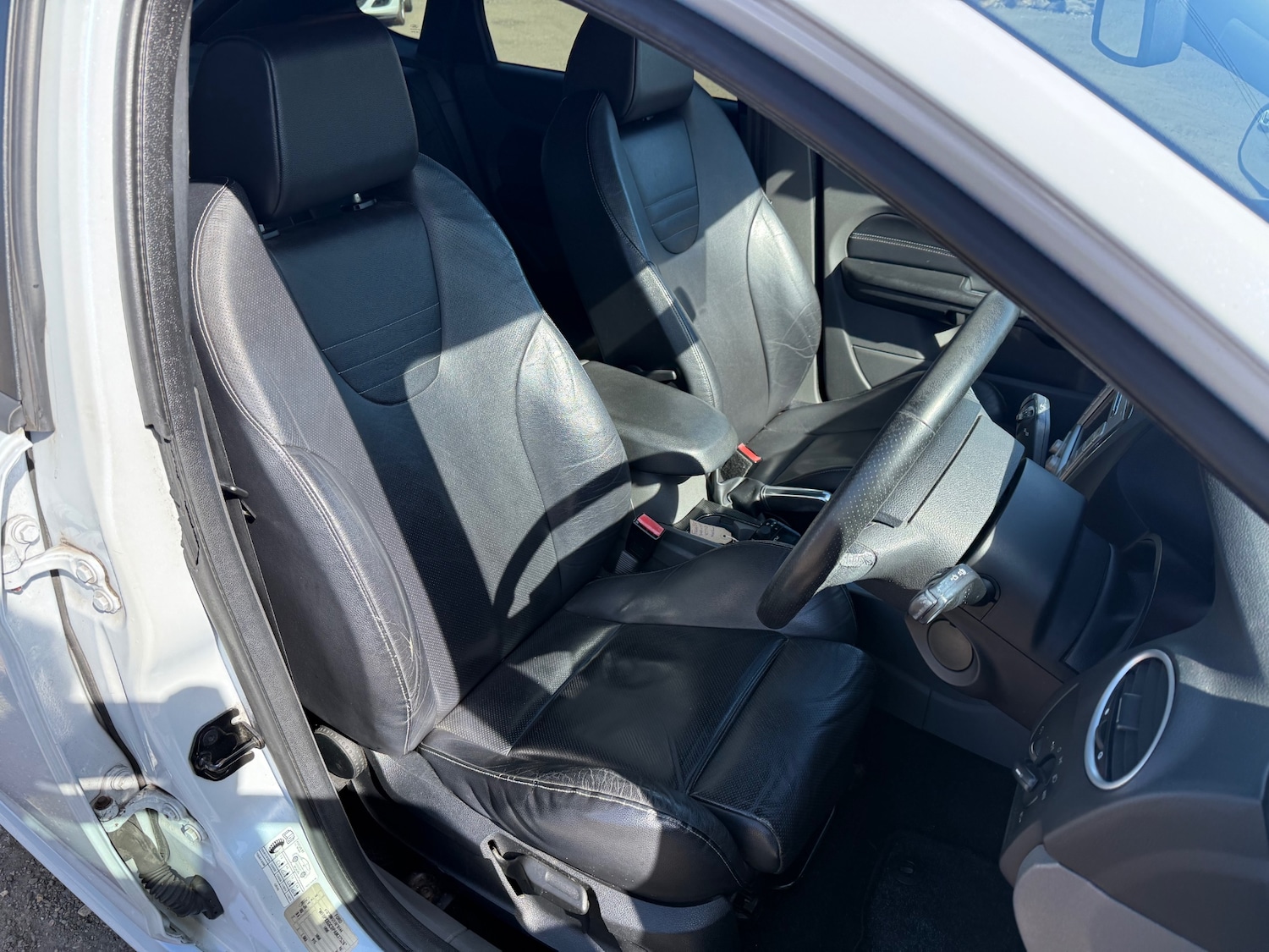 Used Ford Focus 2010 for sale - 77979827: Photo 14