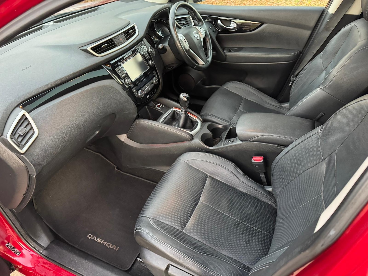 Used Nissan Qashqai 2015 for sale - 76854726: Photo 17