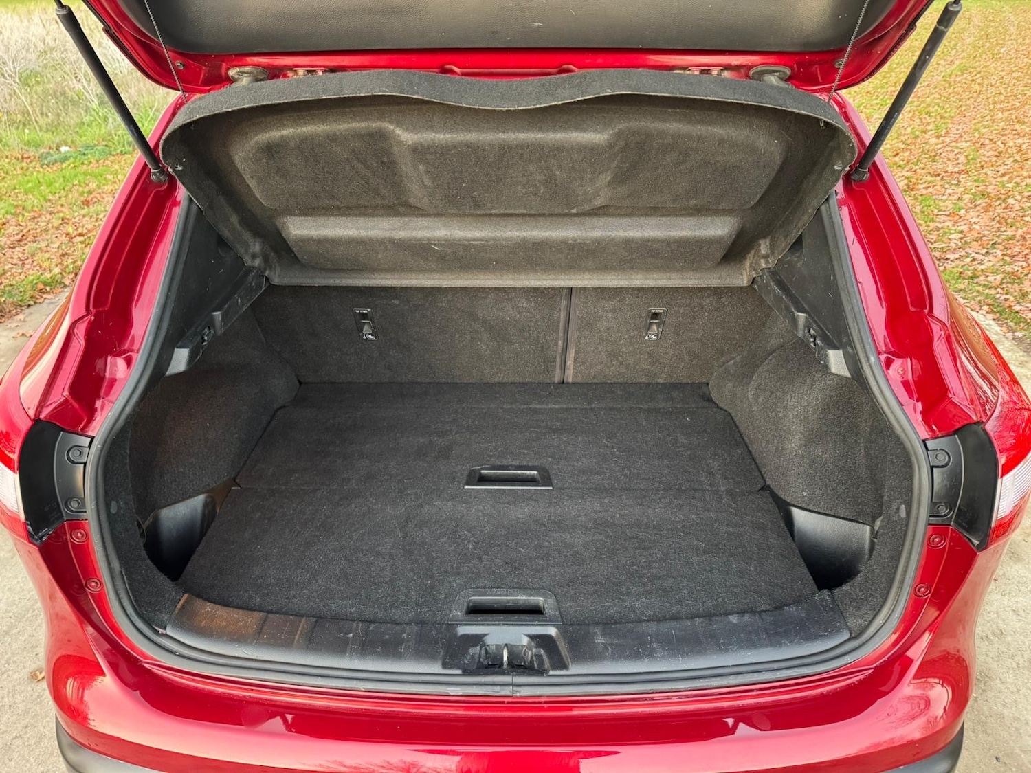 Used Nissan Qashqai 2015 for sale - 76854726: Photo 18