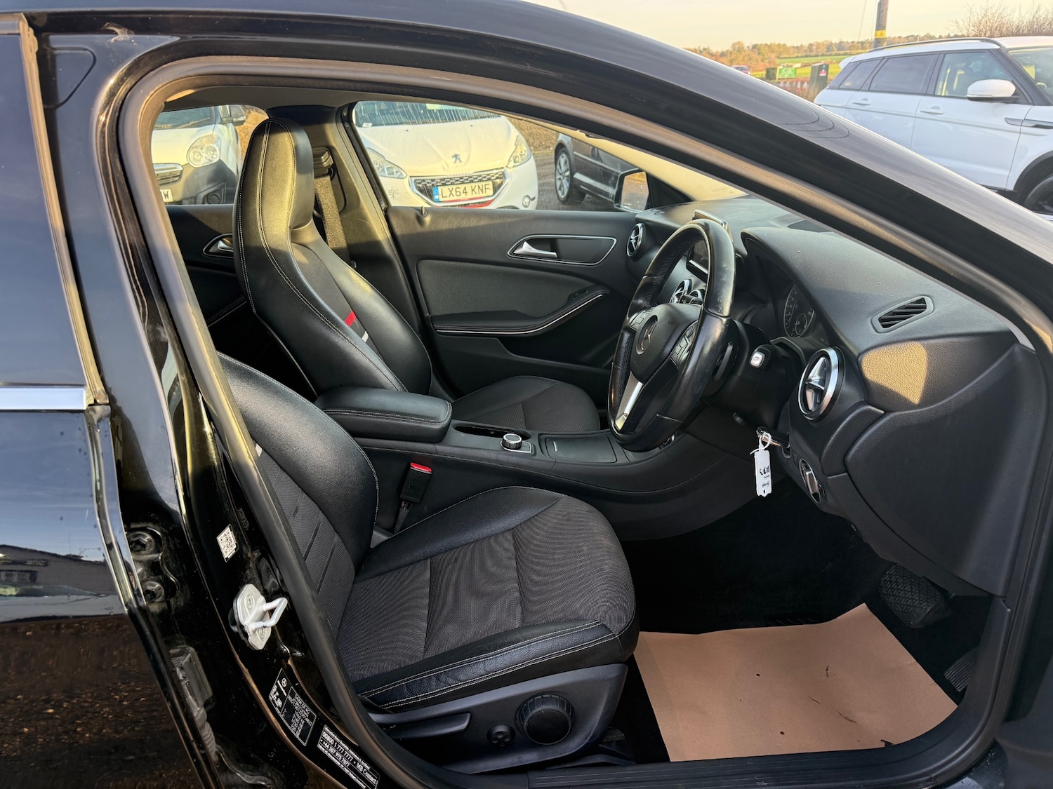 Used Mercedes-Benz A-Class 2014 for sale - 76911516: Photo 10