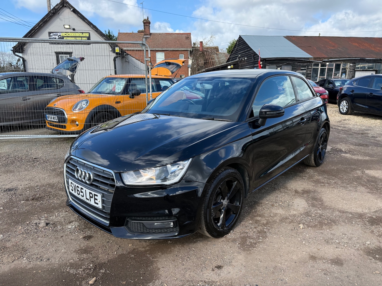 Used Audi A1 2015 for sale - 77802036: Photo 3