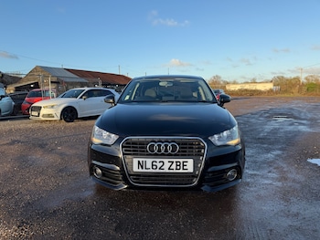 Used Audi A1 2012 for sale - 76987136: Photo