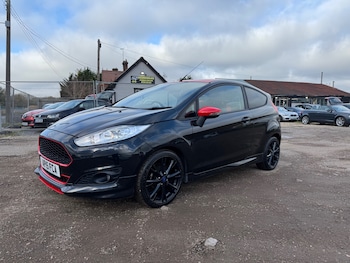 Used Ford Fiesta 2015 for sale - 76464409: Photo