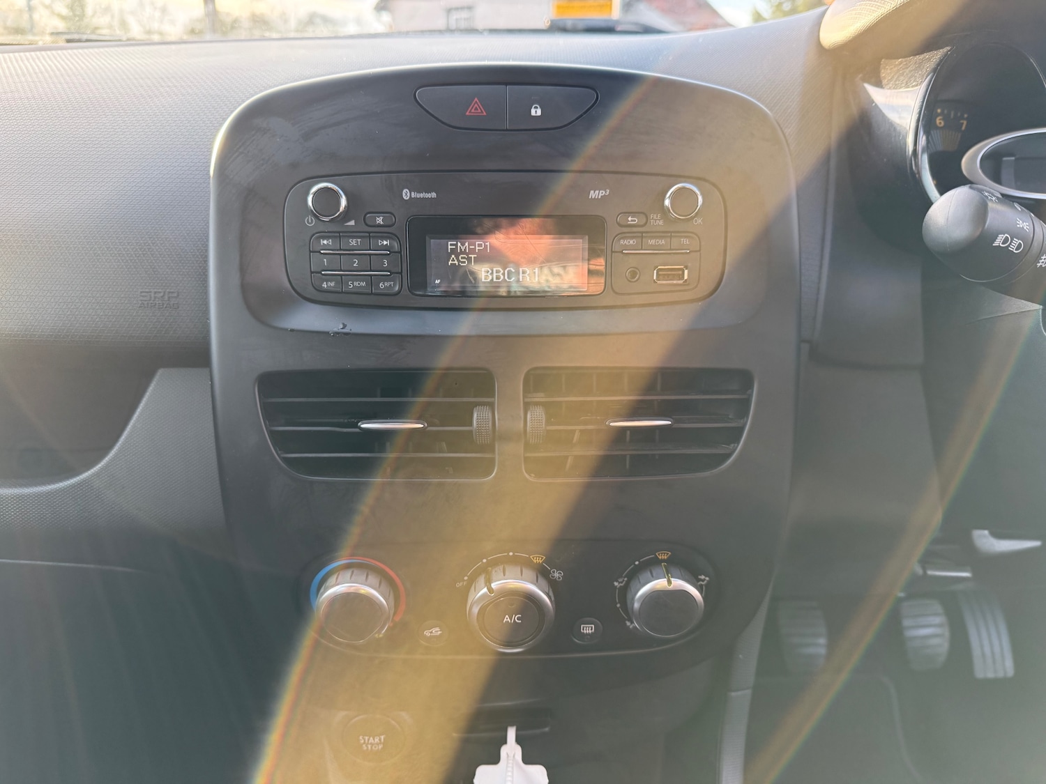 Used Renault Clio 2015 for sale - 77314532: Photo 12