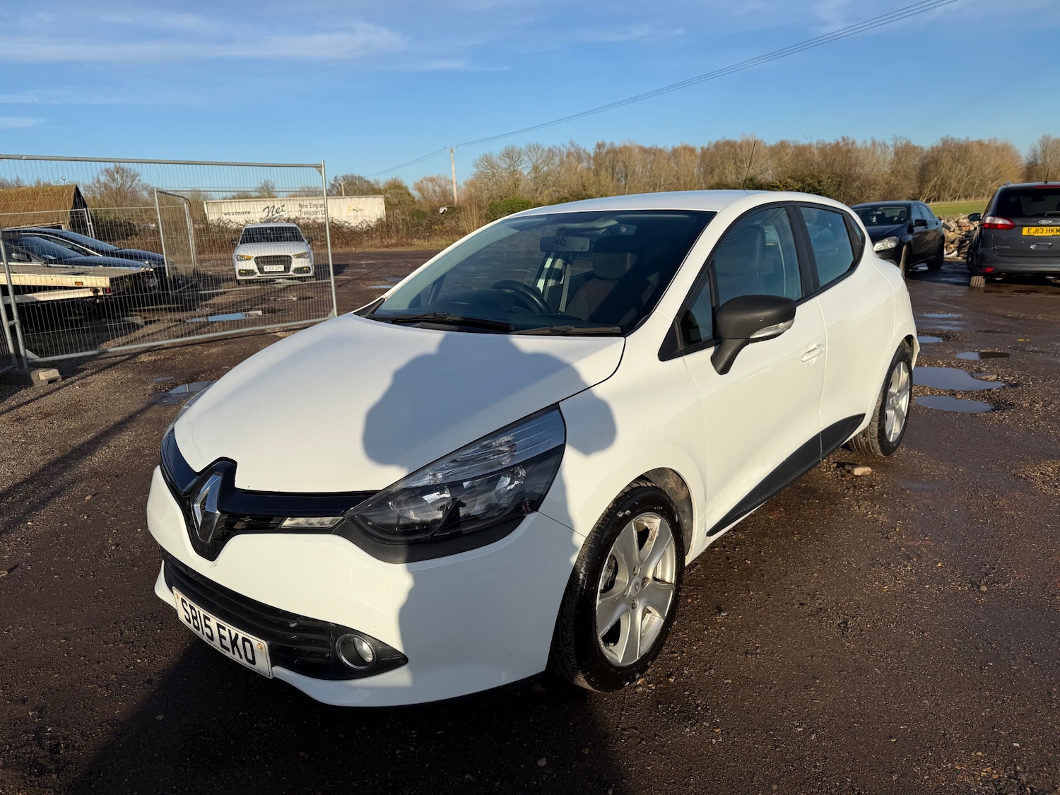 Used Renault Clio 2015 for sale - 77314532: Photo 3