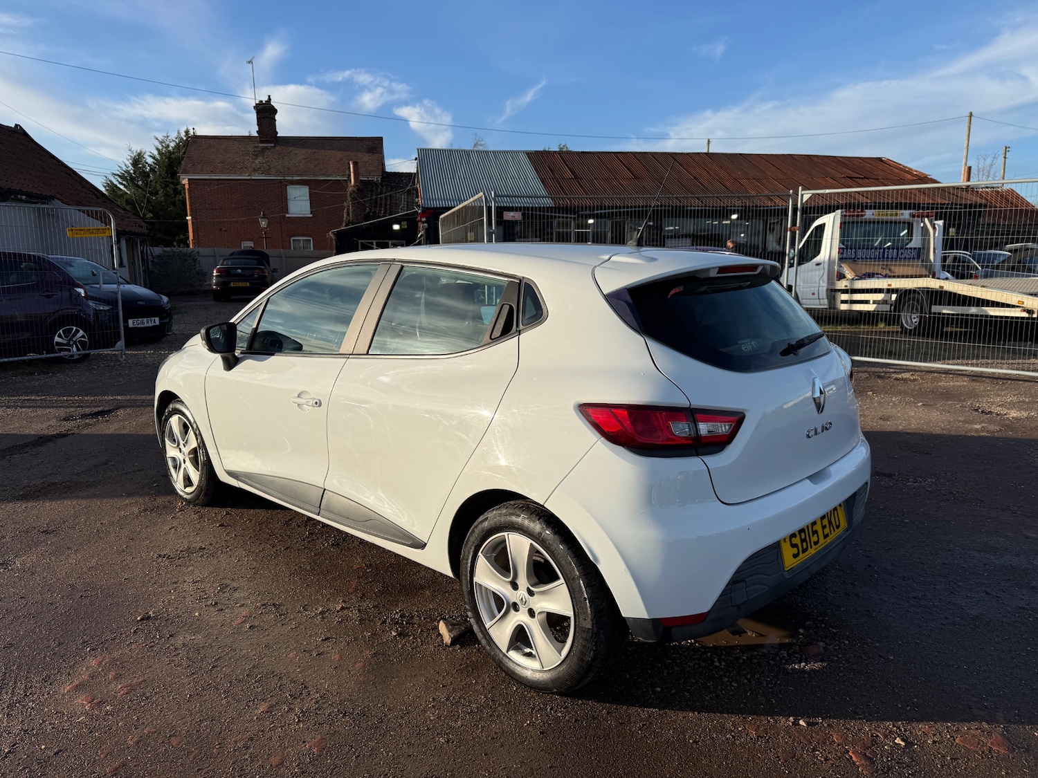 Used Renault Clio 2015 for sale - 77314532: Photo 5