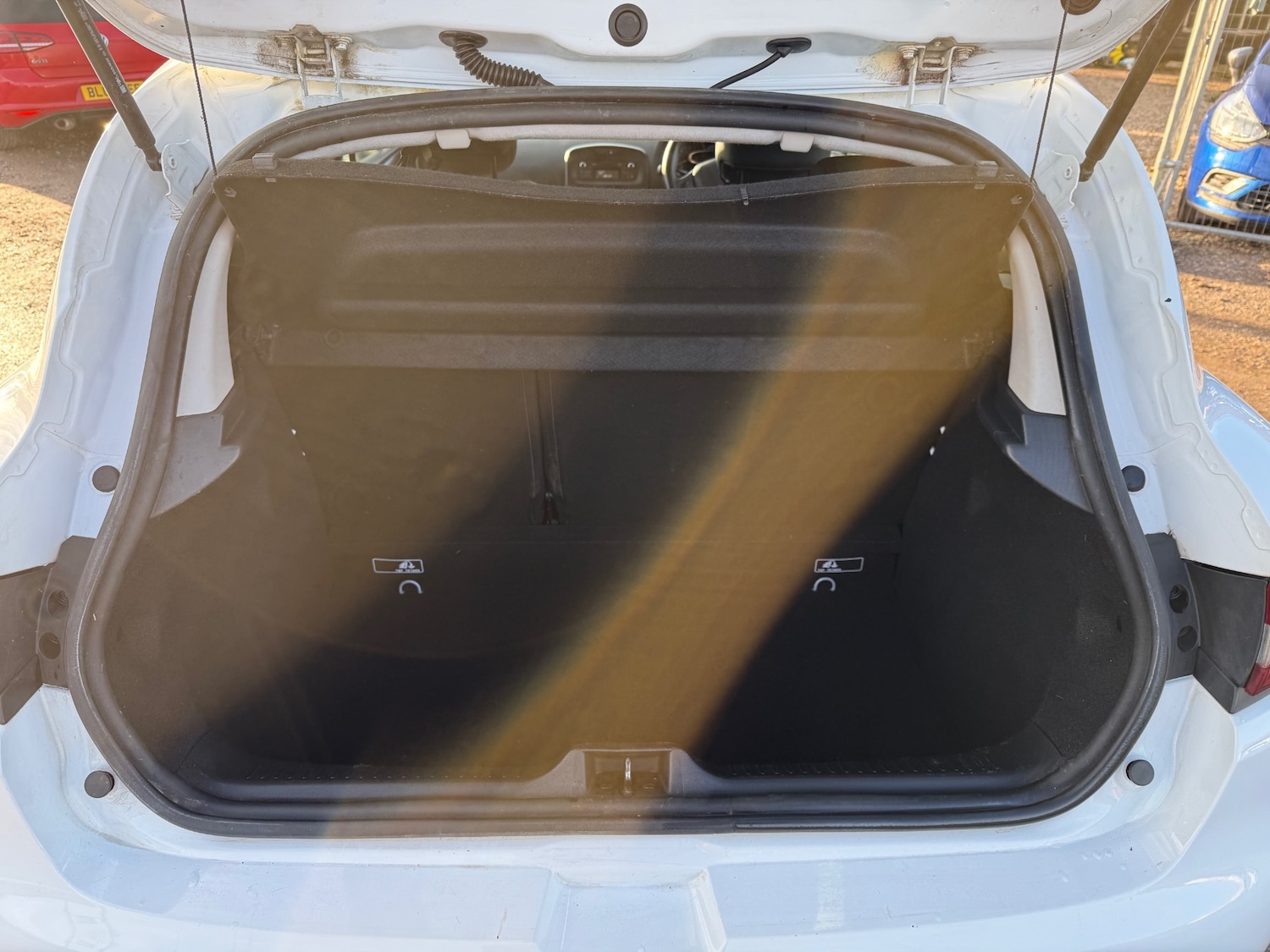 Used Renault Clio 2015 for sale - 77314532: Photo 8