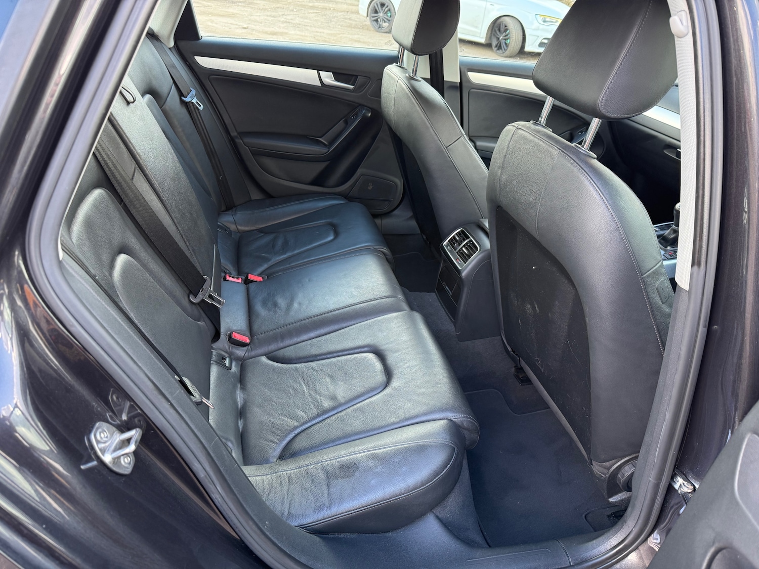 Used Audi A4 2011 for sale - 77802040: Photo 9