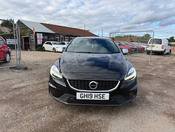 Used Volvo V40 2019 for sale - 79842672: Photo