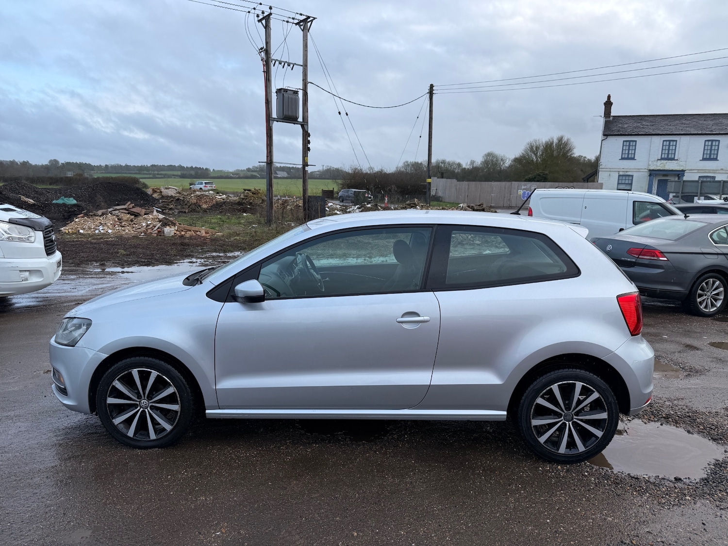 Used Volkswagen Polo 2014 for sale - 77480708: Photo 4