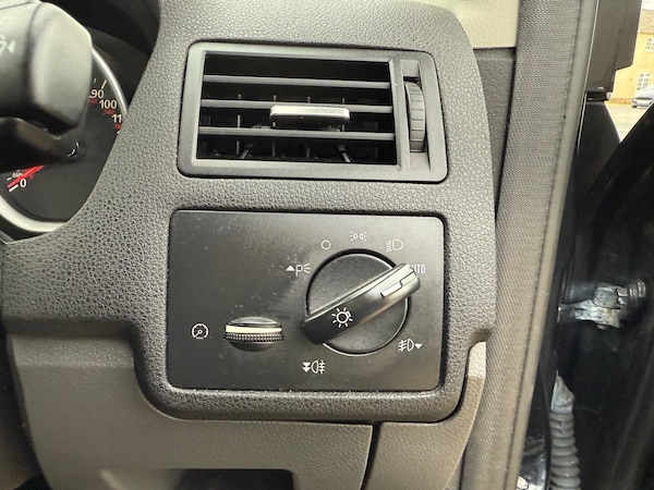 Used Ford Kuga 2011 for sale - 76319132: Photo 15