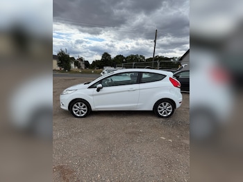 Used Ford Fiesta 2011 for sale - 75551232: Photo