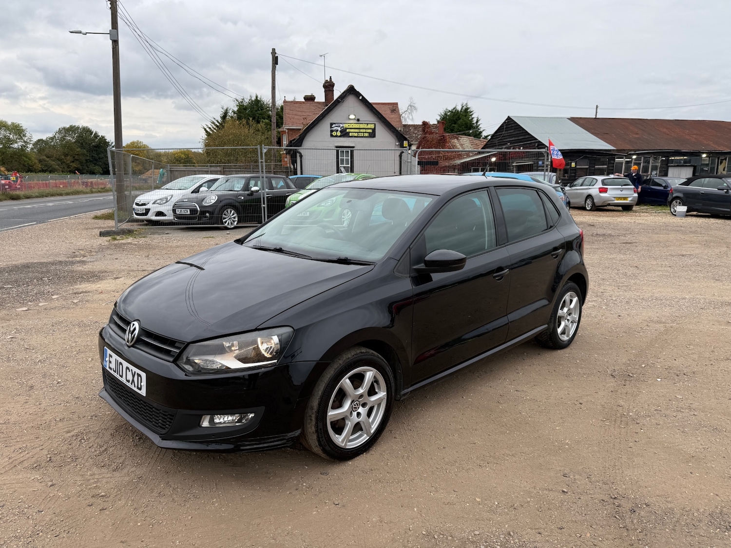 Used Volkswagen Polo 2010 for sale - 76464028: Photo 1