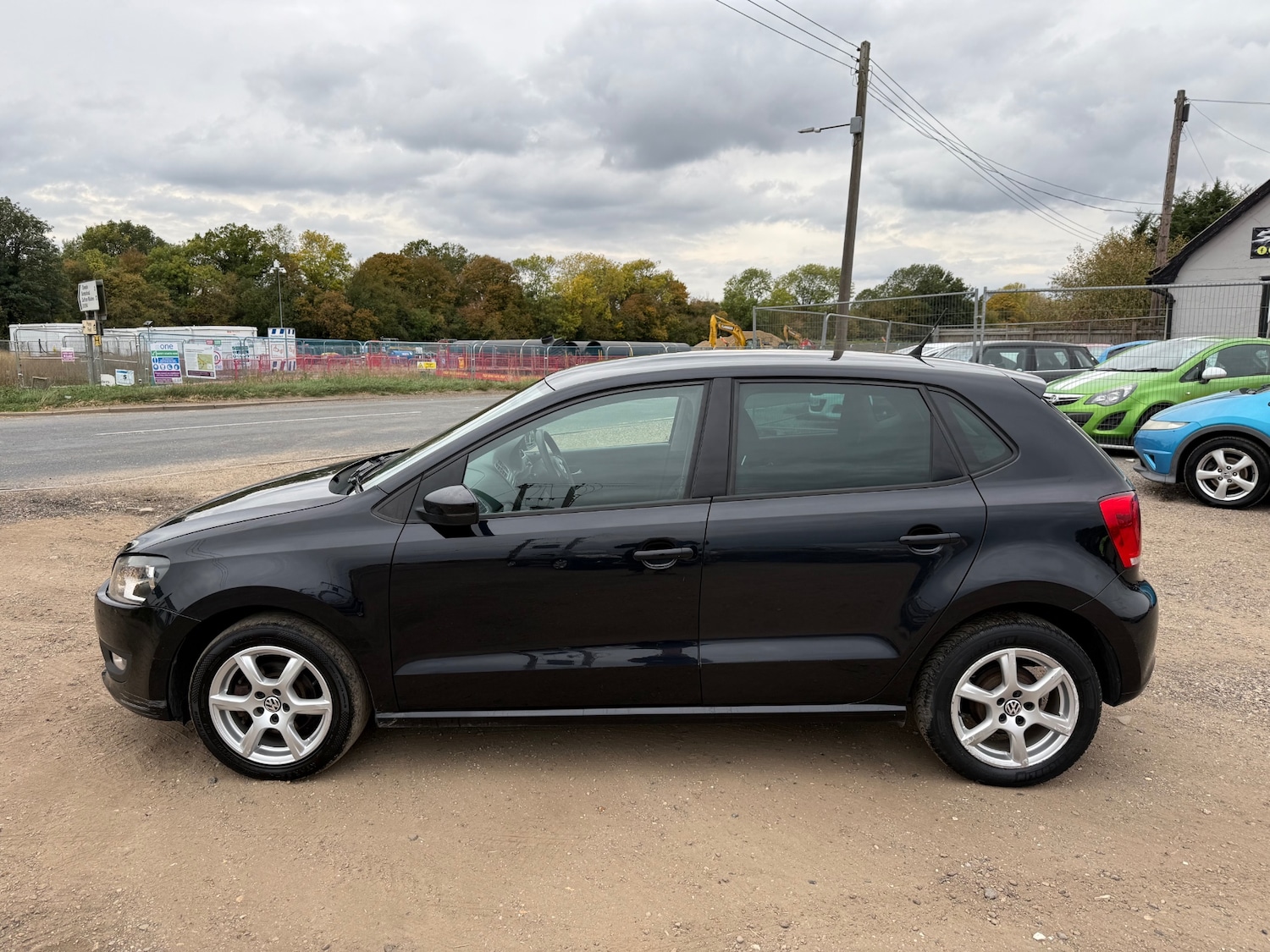 Used Volkswagen Polo 2010 for sale - 76464028: Photo 2