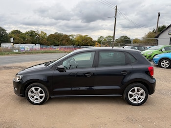 Used Volkswagen Polo 2010 for sale - 76464028: Photo