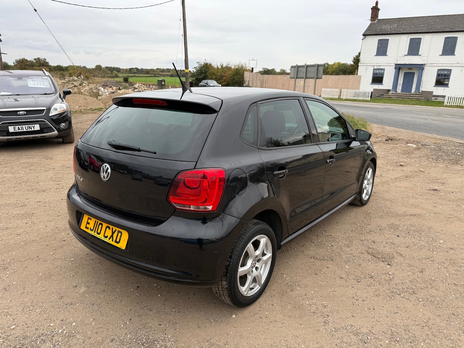 Used Volkswagen Polo 2010 for sale - 76464028: Photo 5
