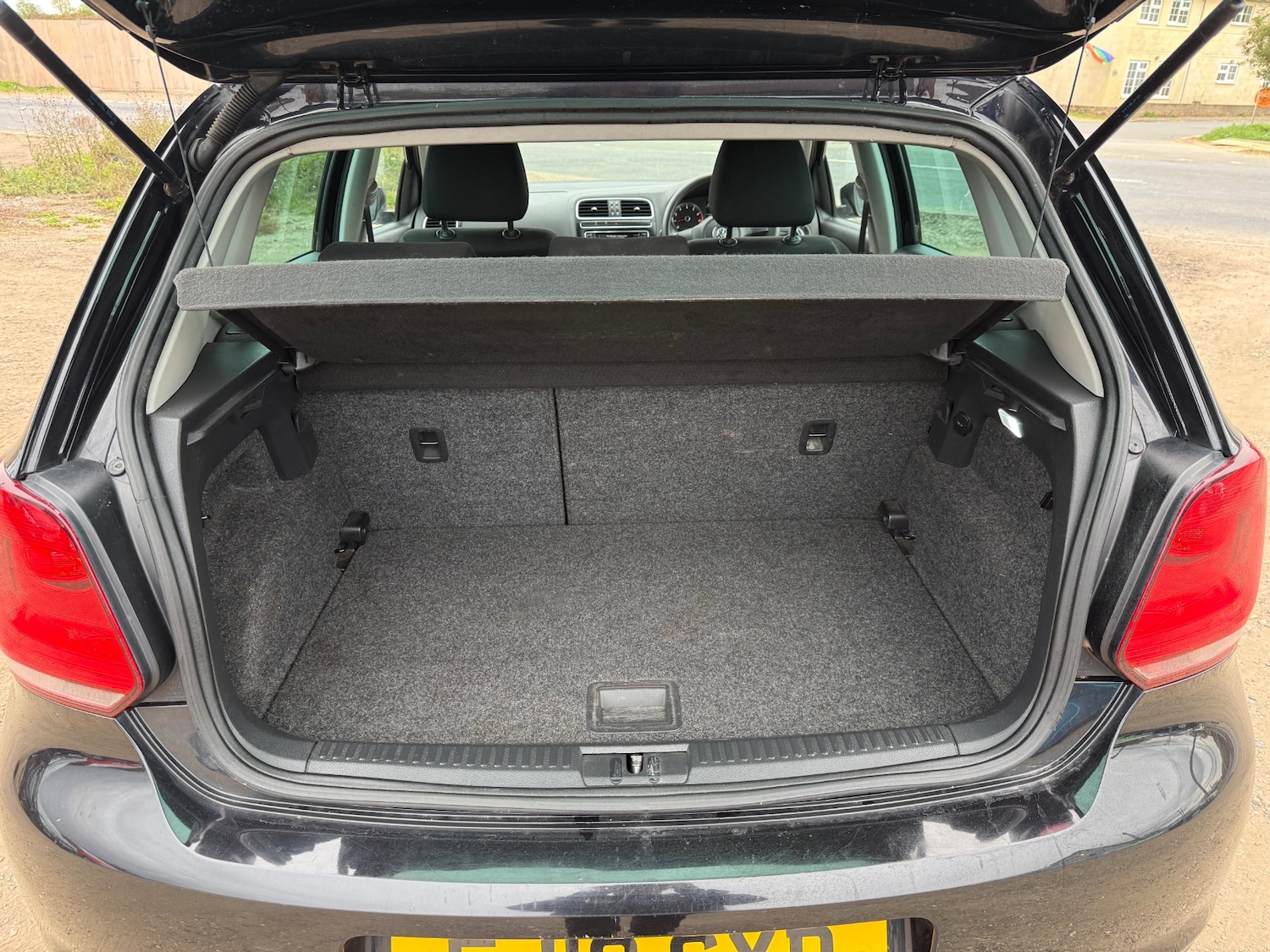 Used Volkswagen Polo 2010 for sale - 76464028: Photo 6