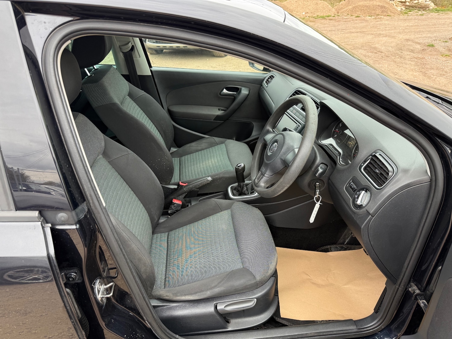 Used Volkswagen Polo 2010 for sale - 76464028: Photo 8