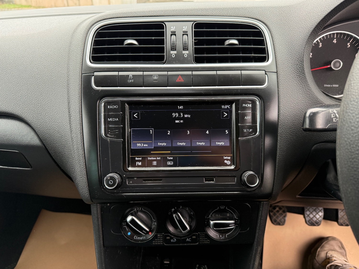 Used Volkswagen Polo 2010 for sale - 76464028: Photo 9