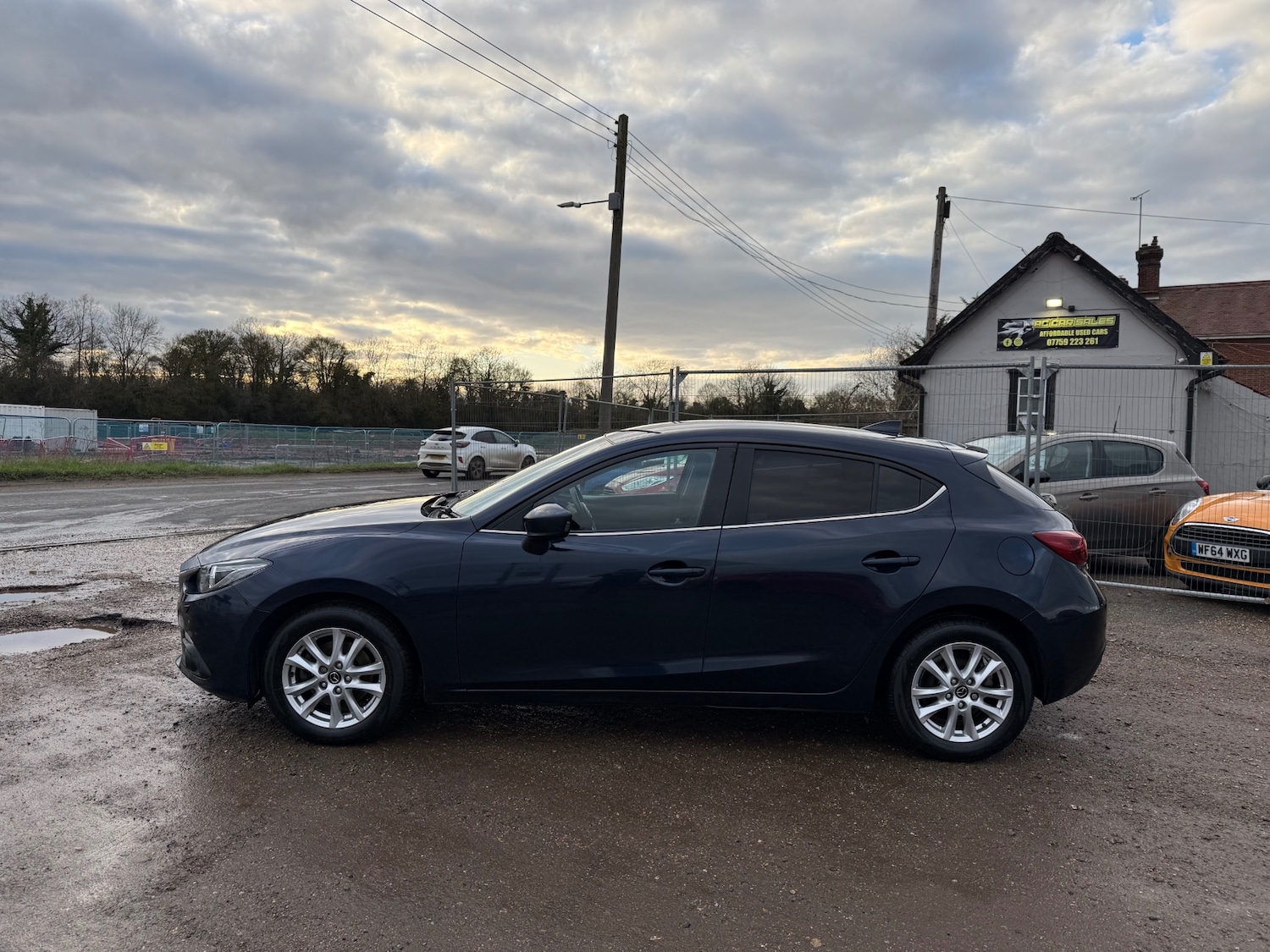 Used Mazda Mazda3 2016 for sale - 77679577: Photo 4