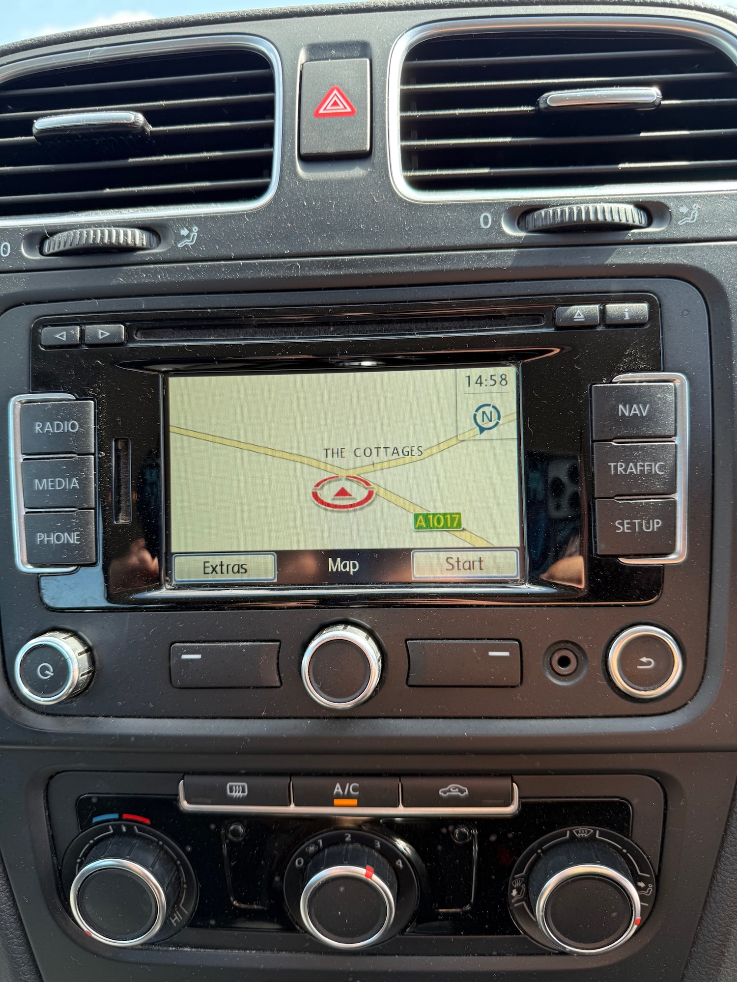 Used Volkswagen Golf 2012 for sale - 76464320: Photo 12