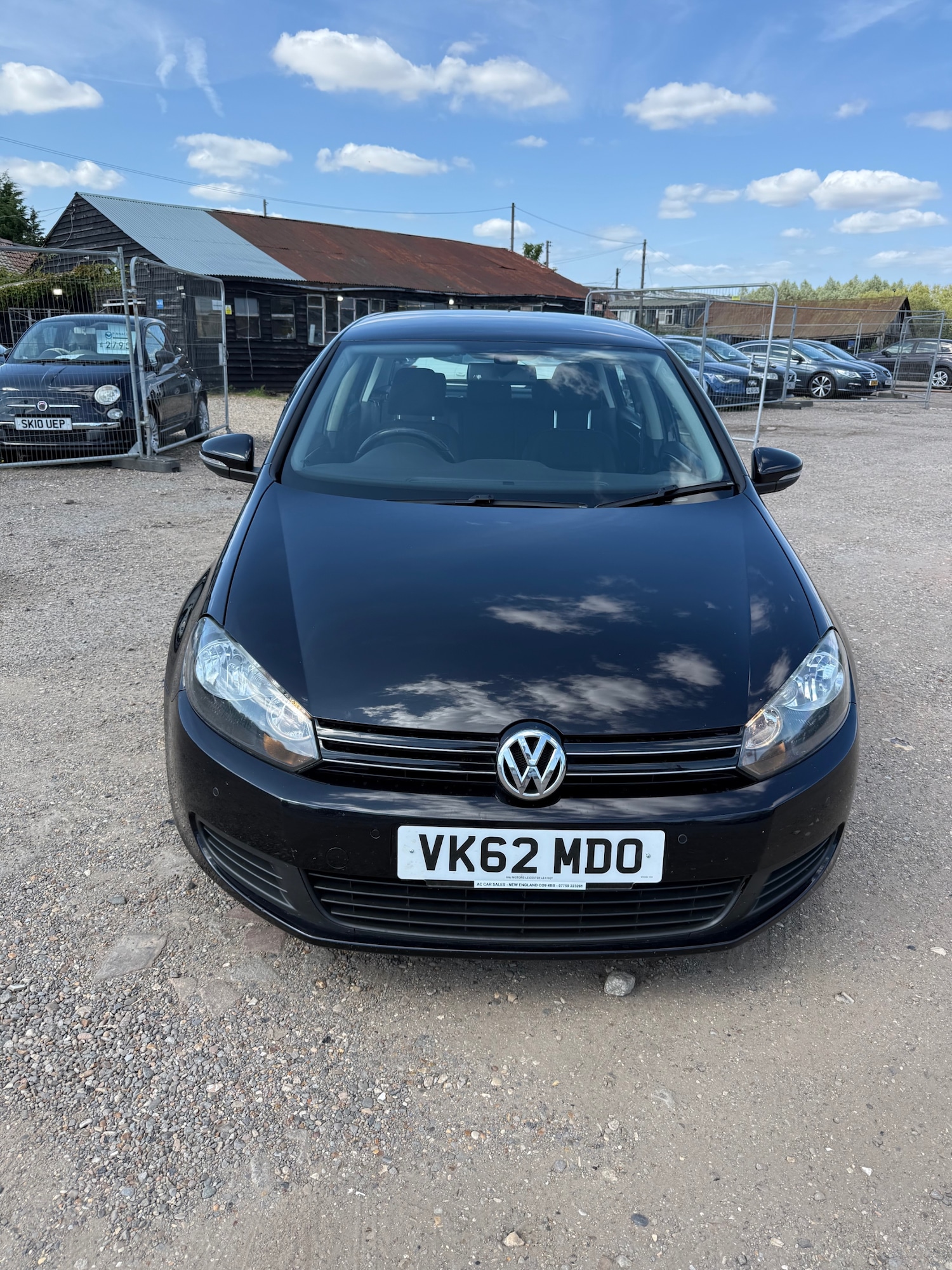 Used Volkswagen Golf 2012 for sale - 76464320: Photo 2