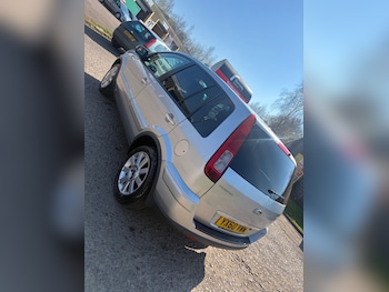 Used Ford Fusion 2010 for sale - 77950692: Photo