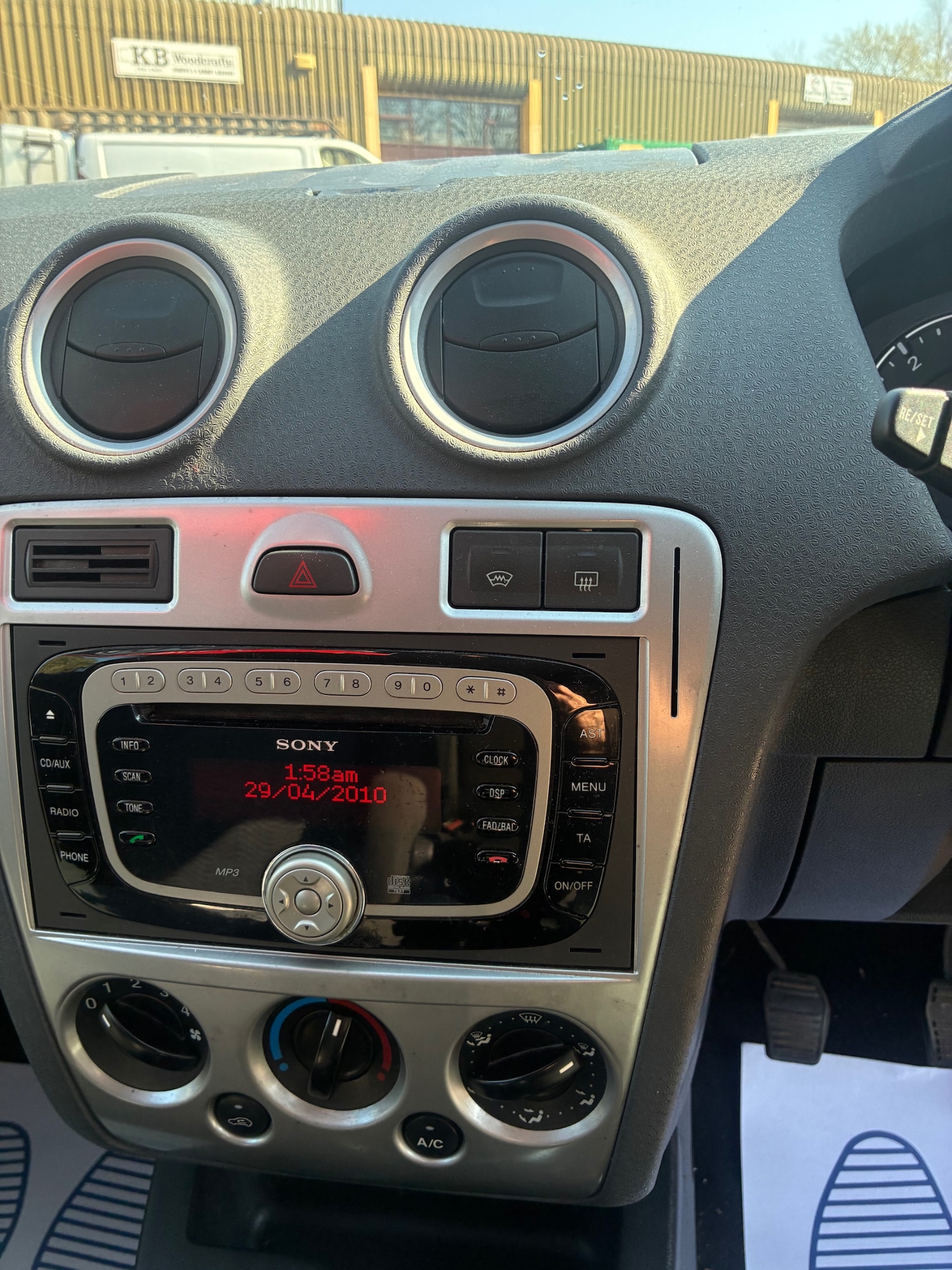 Used Ford Fusion 2010 for sale - 77950692: Photo 8