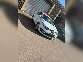 Used Renault Megane 2014 for sale - 76070664: Photo