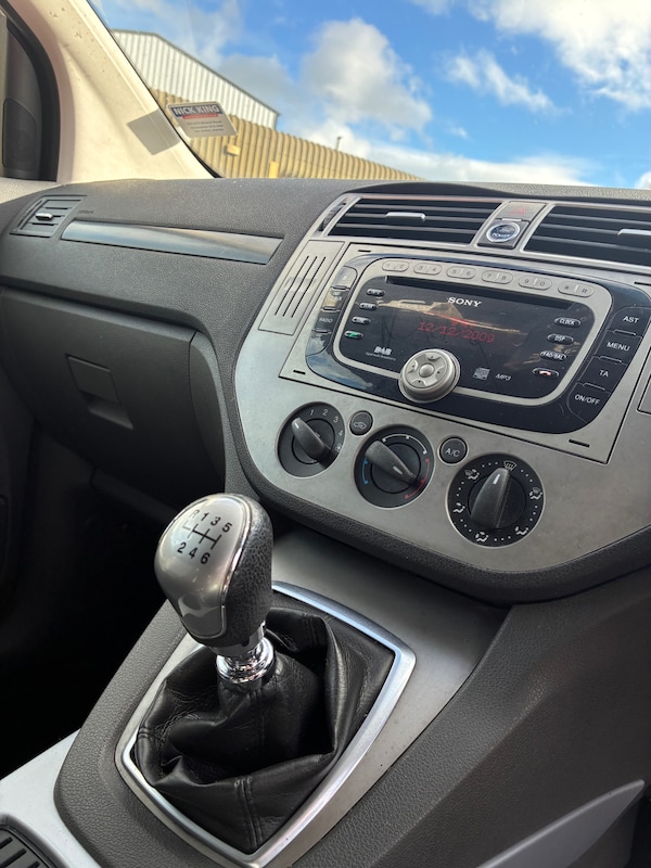 Used Ford Kuga 2010 for sale - 76332085: Photo 15