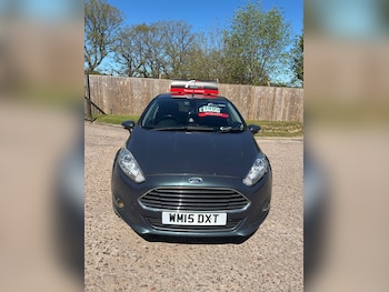 Used Ford Fiesta 2015 for sale - 78422396: Photo