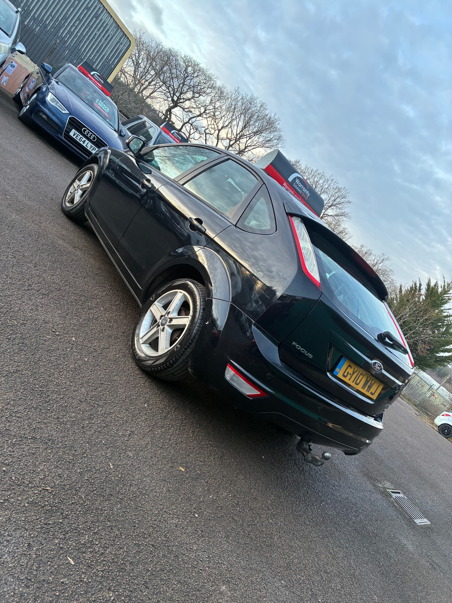 Used Ford Focus 2010 for sale - 77127602: Photo 4