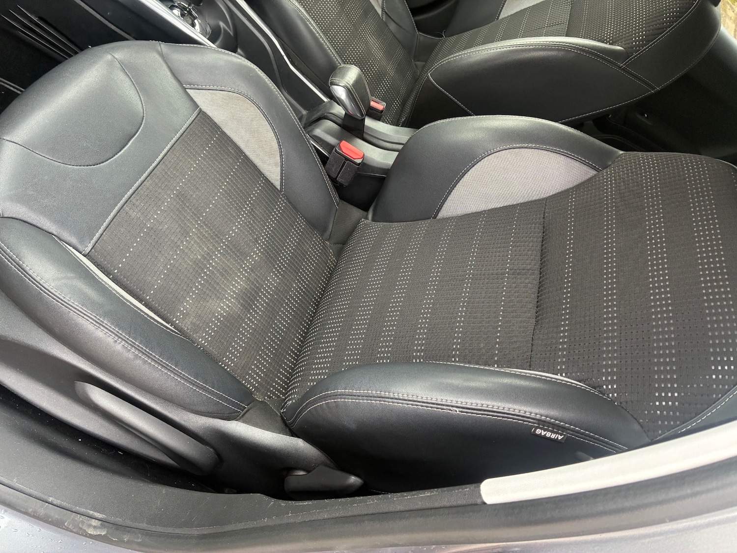 Used Peugeot 2008 2014 for sale - 77579815: Photo 11