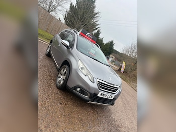 Used Peugeot 2008 2014 for sale - 77579815: Photo