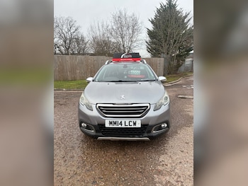 Used Peugeot 2008 2014 for sale - 77579815: Photo