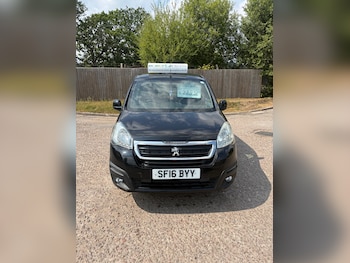 Used Peugeot Partner Tepee 2016 for sale - 79253592: Photo