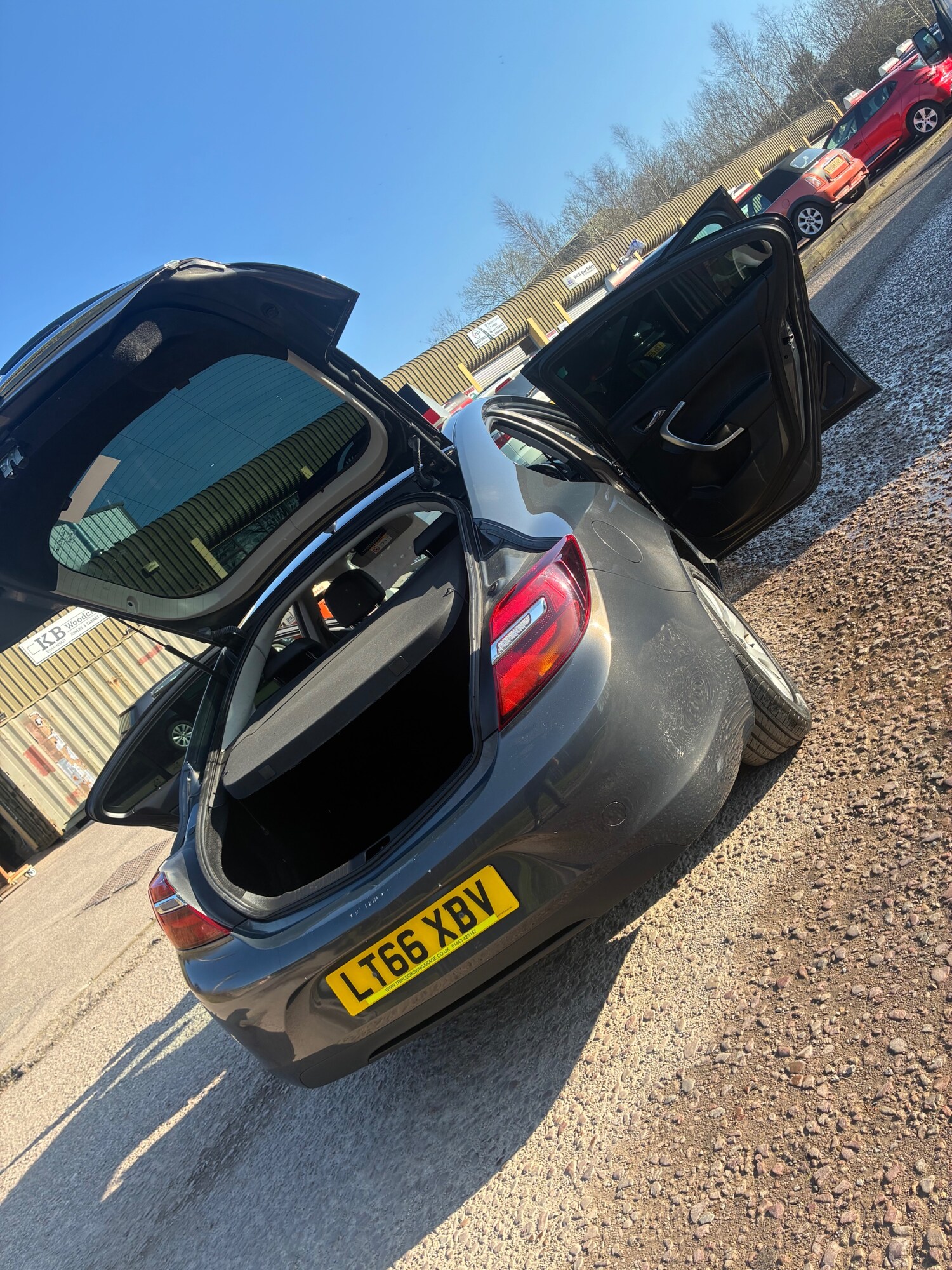 Used Vauxhall Insignia 2016 for sale - 77745907: Photo 6