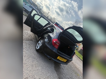 Used BMW 1 Series 2009 for sale - 77762409: Photo