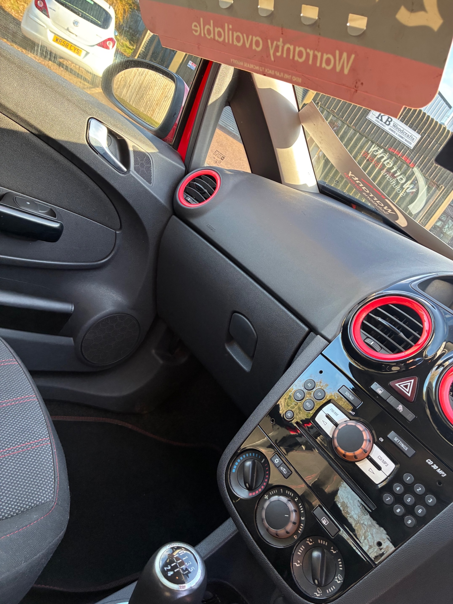 Used Vauxhall Corsa 2011 for sale - 77160141: Photo 9