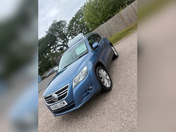 Used Volkswagen Tiguan 2010 for sale - 79042469: Photo