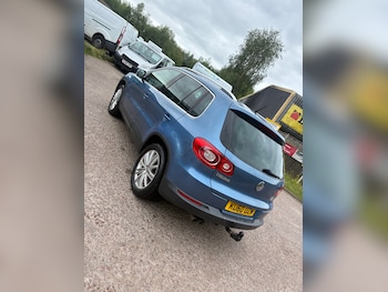 Used Volkswagen Tiguan 2010 for sale - 79042469: Photo