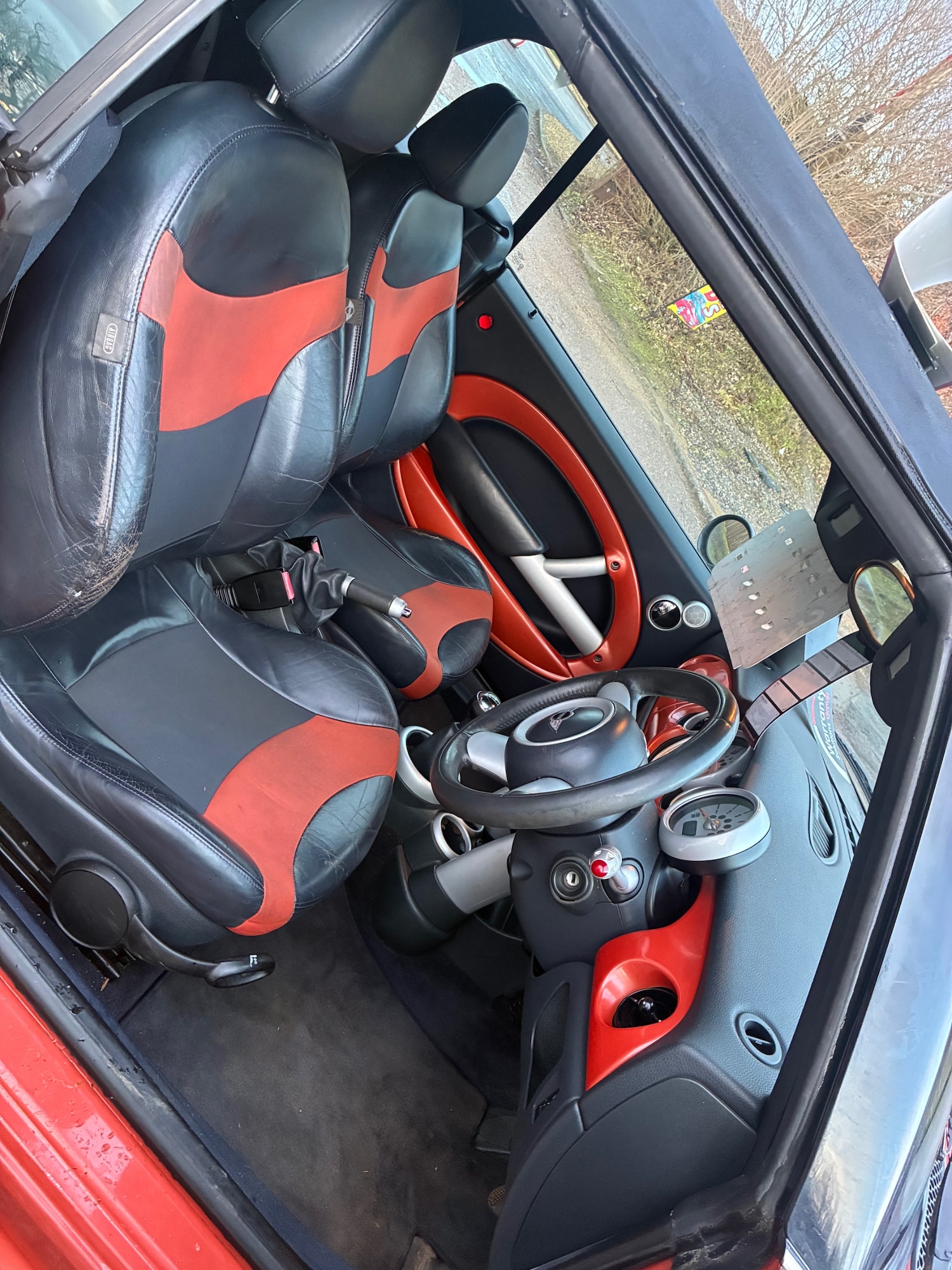 Used MINI Convertible 2004 for sale - 77620301: Photo 10