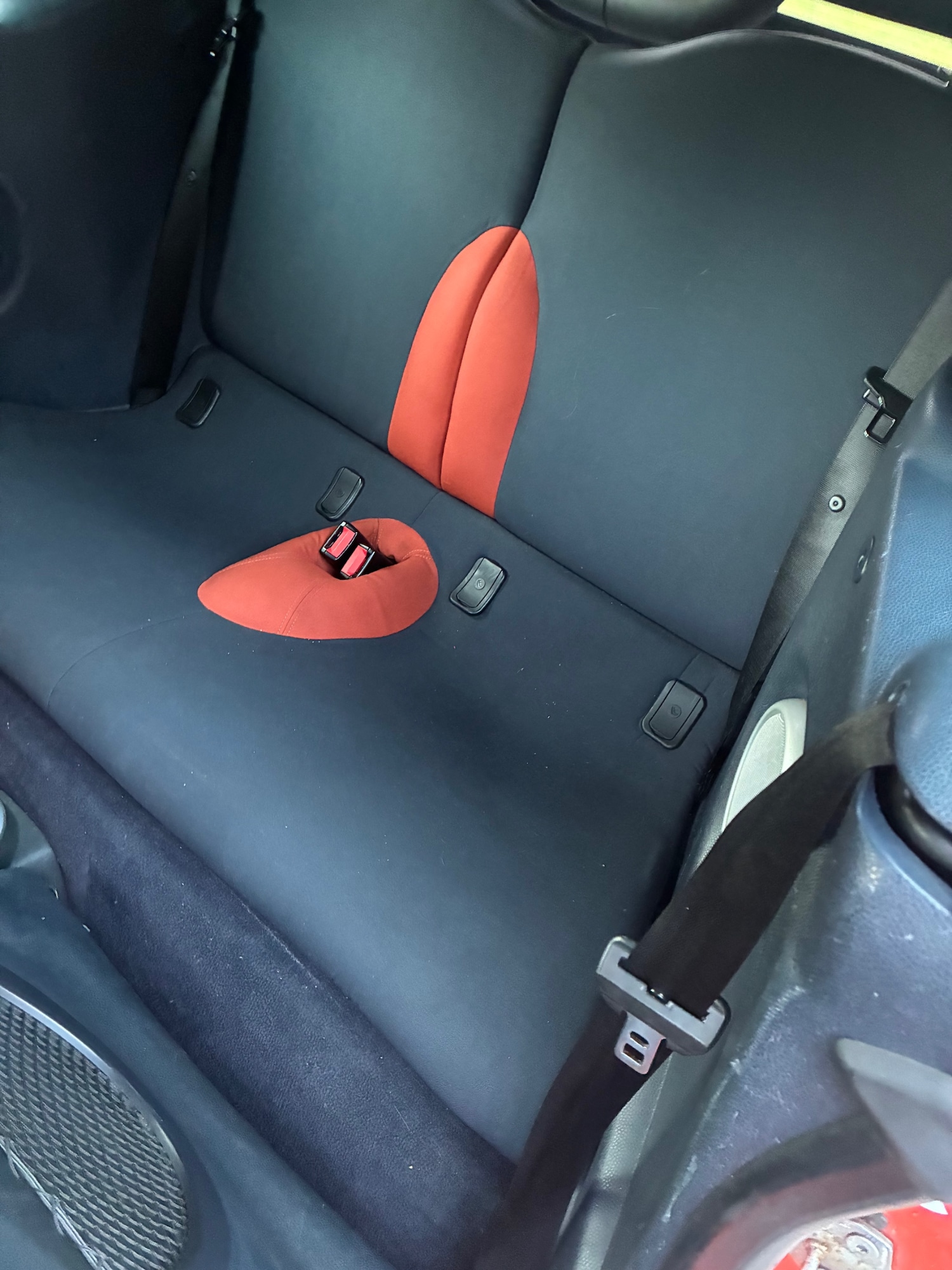 Used MINI Convertible 2004 for sale - 77620301: Photo 12